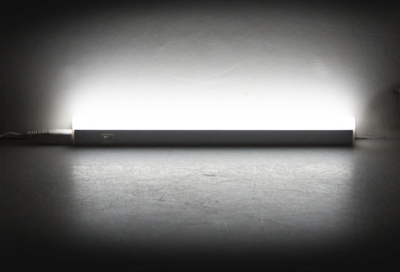 Kuchyňské osvětlení T5, vypínač, 8W, 6400K, 60cm K0801 