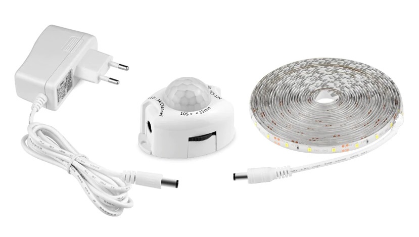 Lighting P3552 LED pásek 5 metrů IP65 pohybový senzor teplá bílá